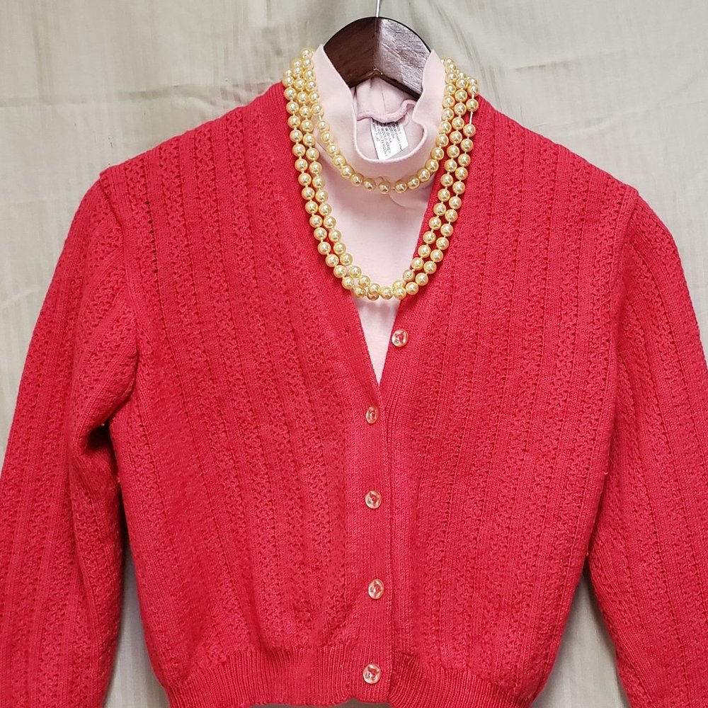 🍁Petite S. Vintage Classic V-Neck Pink (Fuchsia?) Colored Wool* Cardigan.